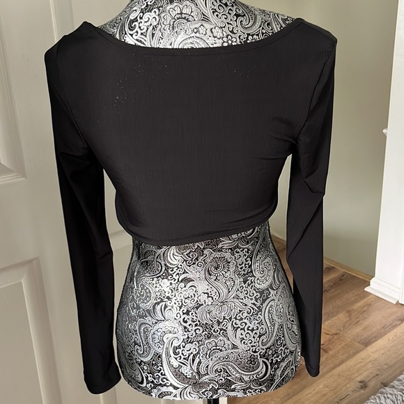 SHEIN top - Picture 2 of 3